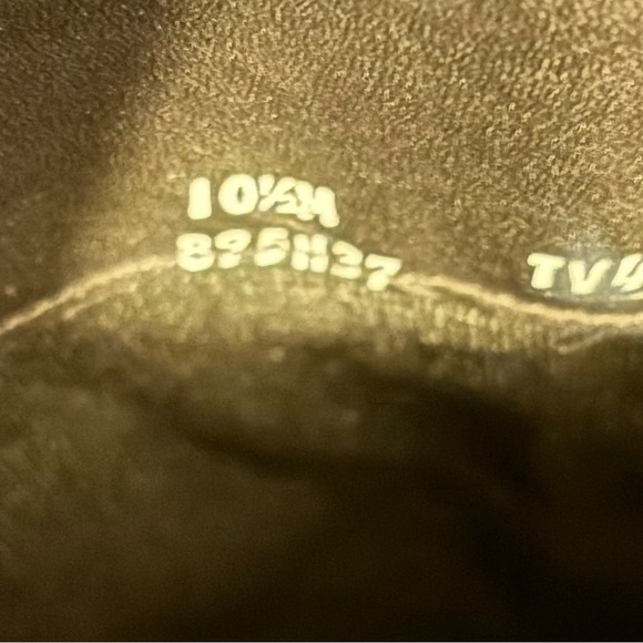 Elegant Black Women's Boots - Picture 10 of 11